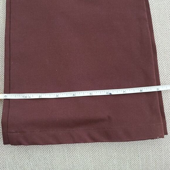 St. John Collection by Marie Gray Pants. - Picture 5 of 8